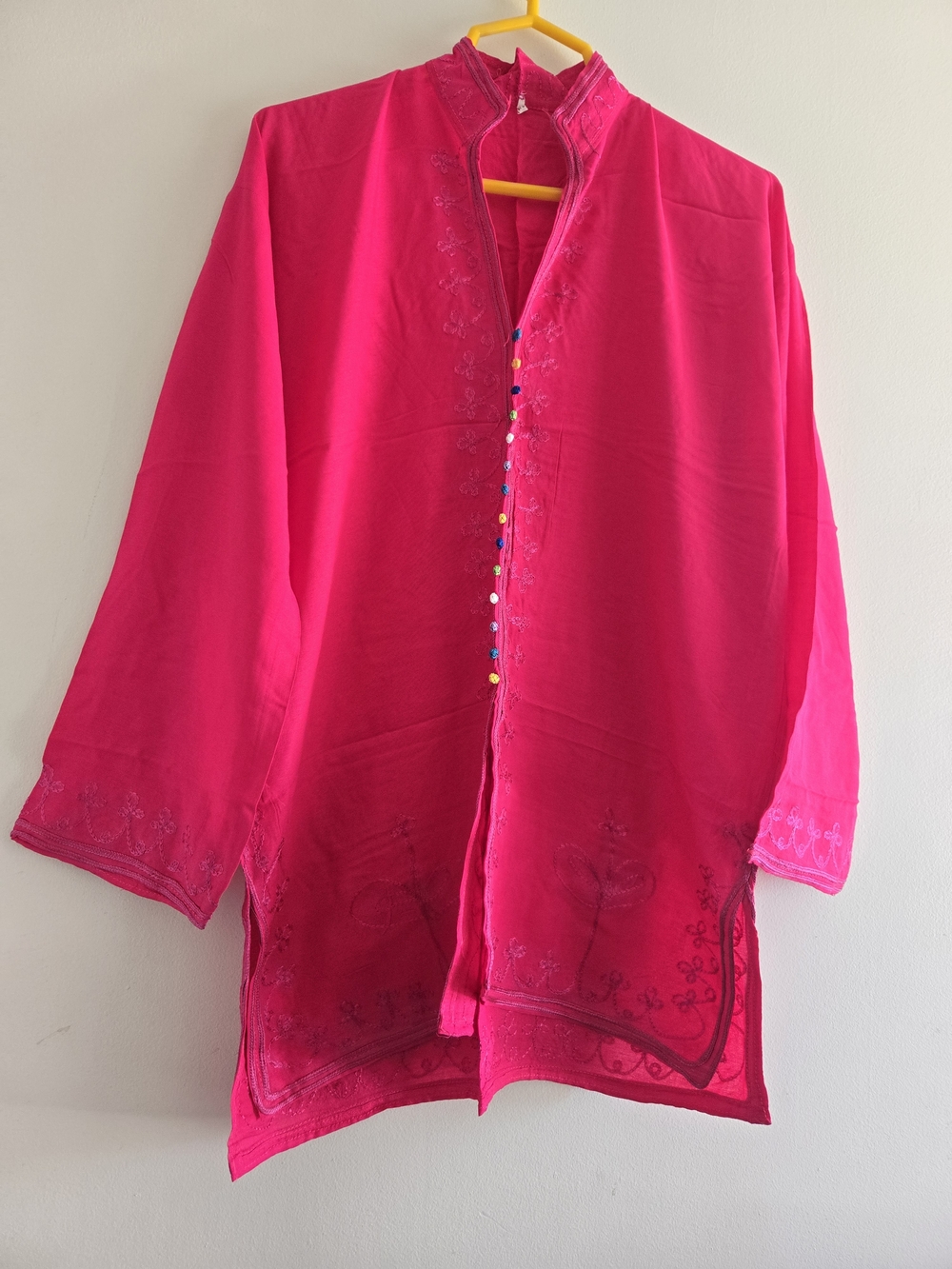 Vibrant Hot Pink Embroidered Tunic Top. NWT